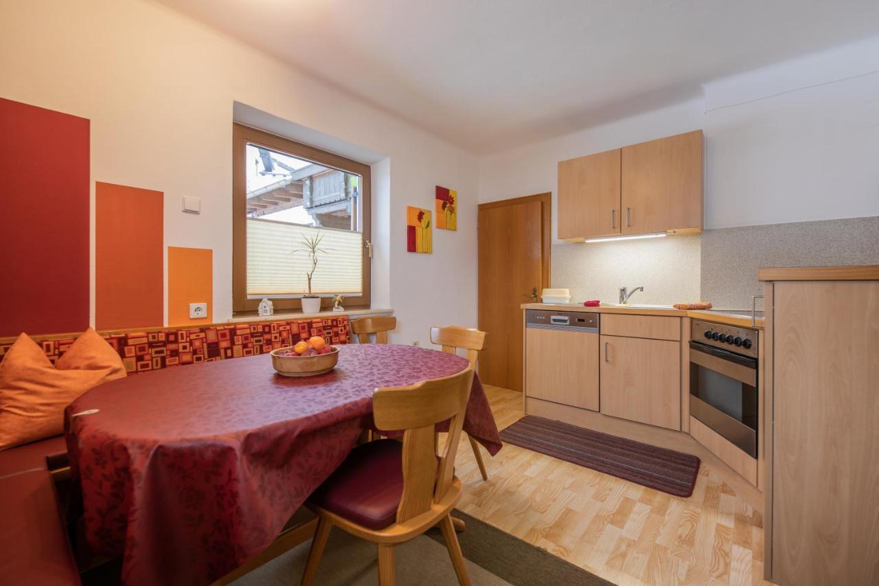 Appartements Gerhard Telfes im Stubai Bagian luar foto